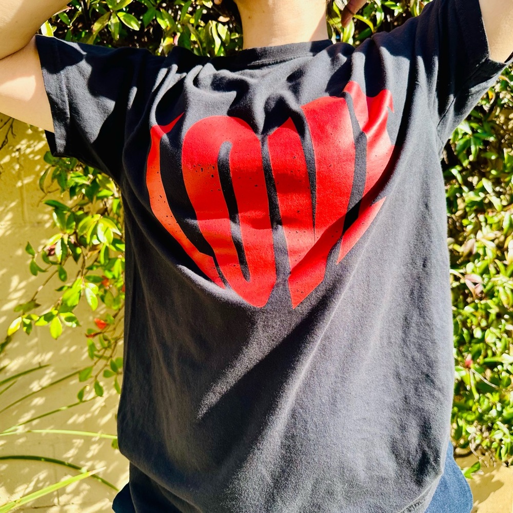 LOVE  Handmade Black T-Shirt Size Medium